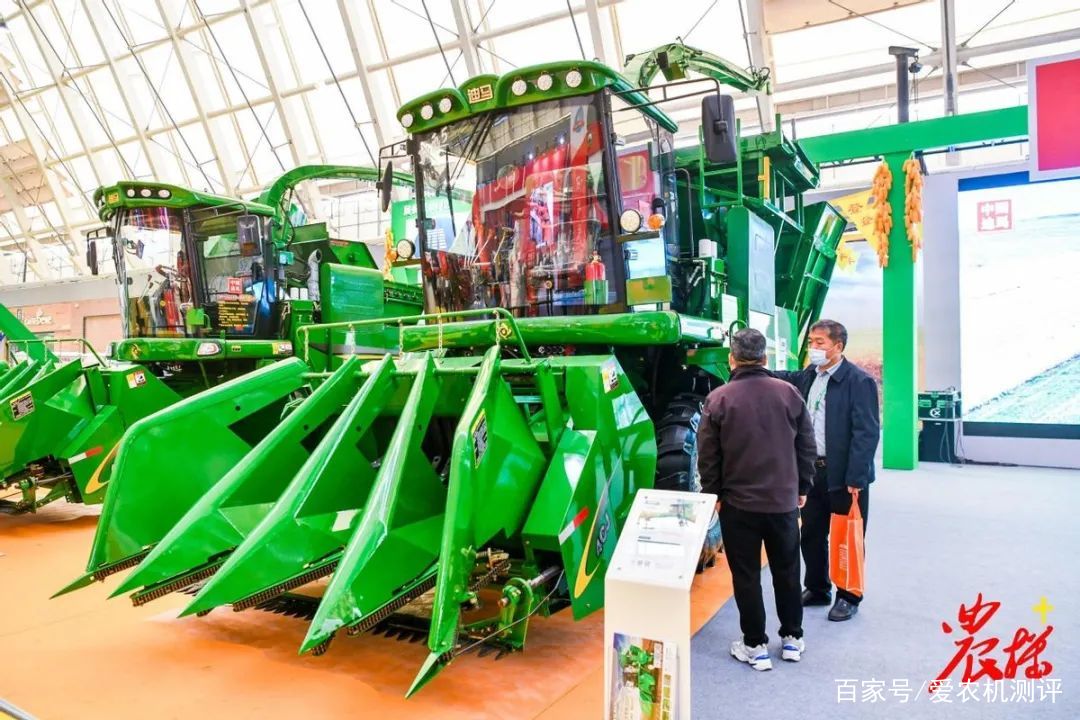 国际农机展上玉米收获机市场趋势与销售价格分析